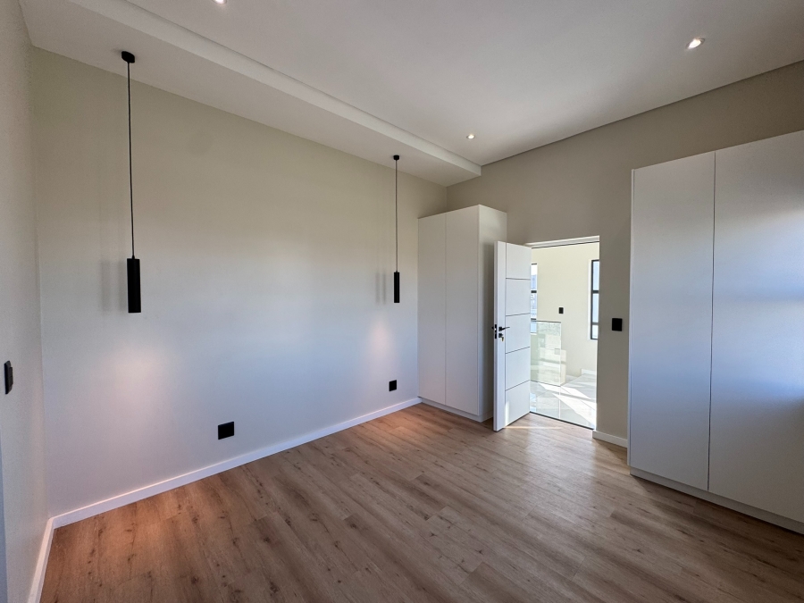 3 Bedroom Property for Sale in Sandown Western Cape